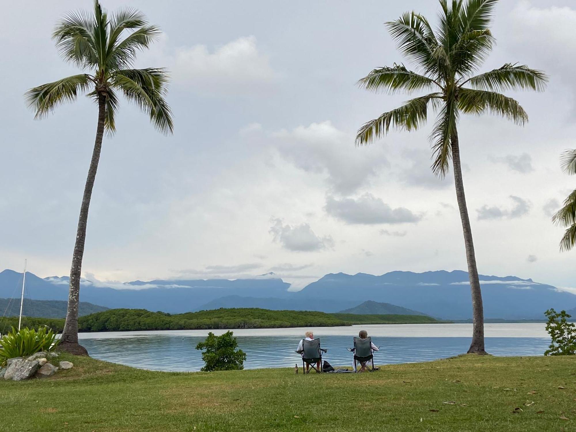Modern 2 Bedroom Townhouse - Four Mile Beach Escapes Port Douglas Exterior foto